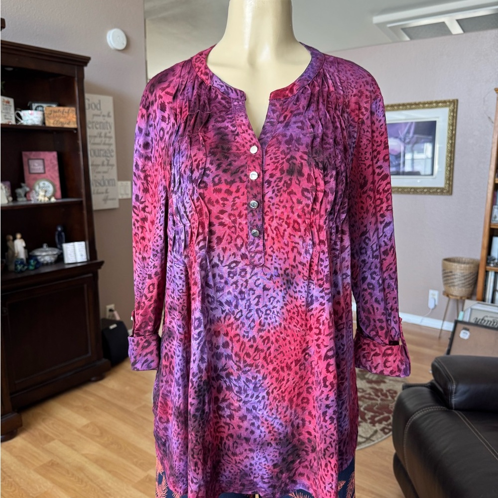 Cocomo red & purple long roll tab sleeves Vneck blouse-size XL